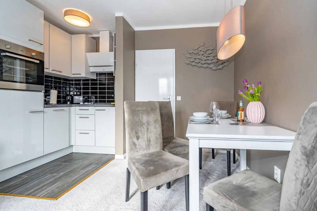 Maritim Und Individuell In Wenningstedt Mit Balkon Apartment Ngoại thất bức ảnh